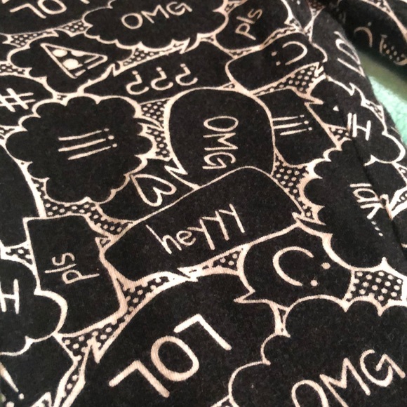 Texting Leggings || Size S - Picture 2 of 3
